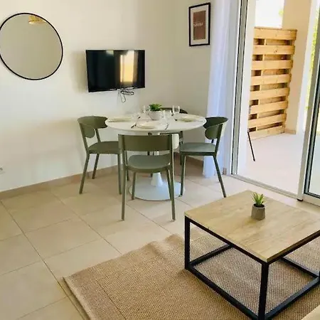 アパート T2 Waterfront Linguizzetta